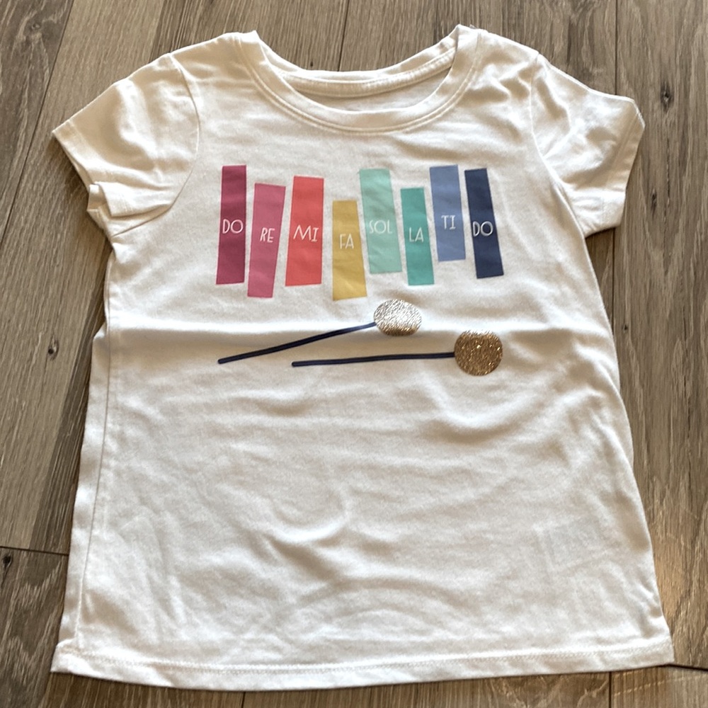 Cat & Jack 5T Off-White Xylophone Graphic Tee 🌈🎶